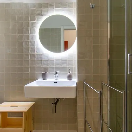 Apartment Leote House - 3 *